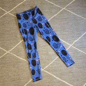 Feed me, fight me gym leggings/pants, size medium